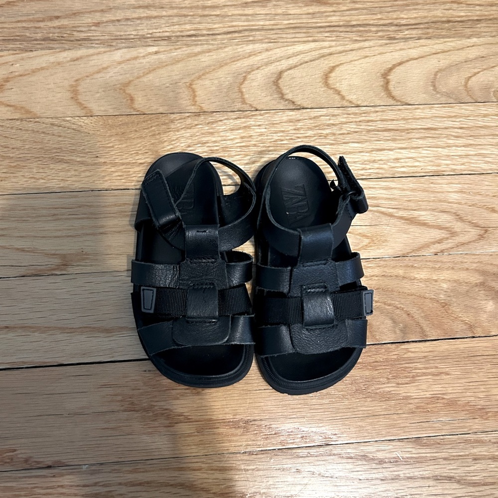 Zara black sandals for little boys